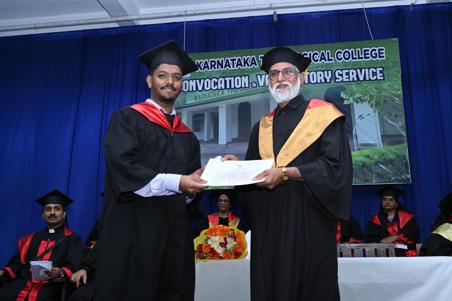 /news/valedictory_26/img_10.jpg